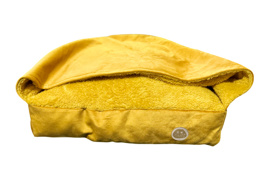 Cama con Manta - Mostaza