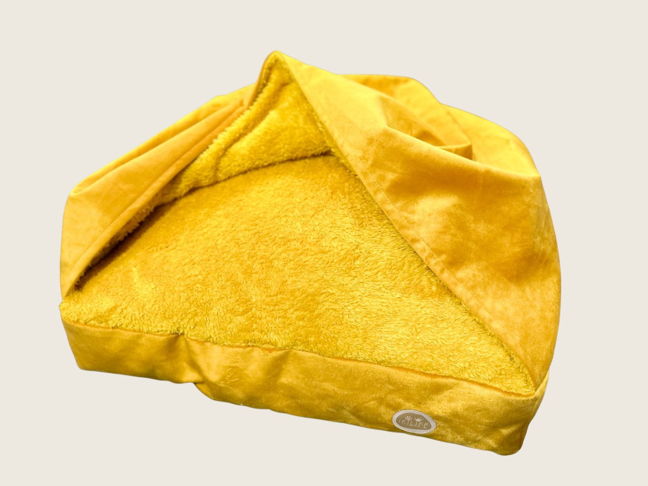 Cama con Manta - Mostaza